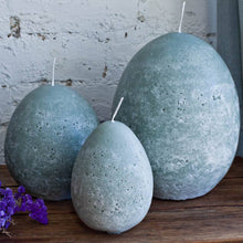 Load image into Gallery viewer, Hand-made sculptural artisan candles