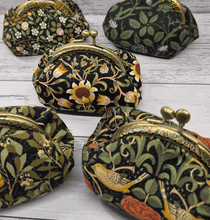Load image into Gallery viewer, William Morris Perfection in a purse
