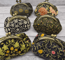 Load image into Gallery viewer, William Morris Perfection in a purse
